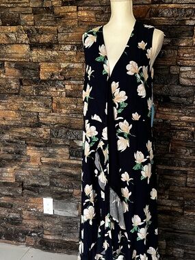 Draper James Navy Floral Tie-Waist Maxi Dress